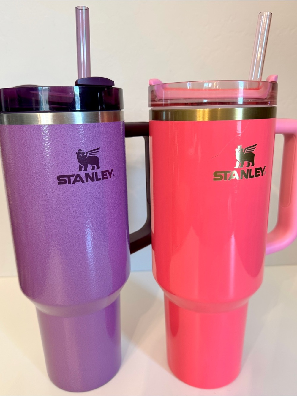 Set of 2 40 oz Stanley tumblers-Pink parade quencher & Hammertone Lilac special